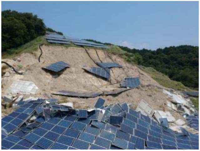 太陽光発電で土砂崩れ
